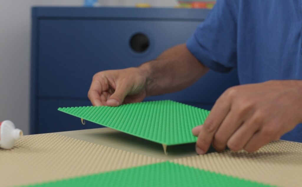 Créer une table de jeux pour enfants avec cyanolit